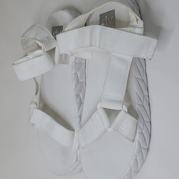 DOLCE VITA NWT ZAIDEY WHITE SANDALS GIRLS SZ 4 - Picture 5 of 6